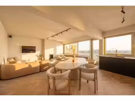 appartement unique et exclusif de 3 chambres  idéalement si…