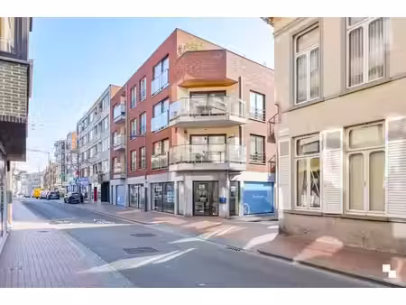 aantrekkelijk en energiezuinig appartement in hartje izegem
