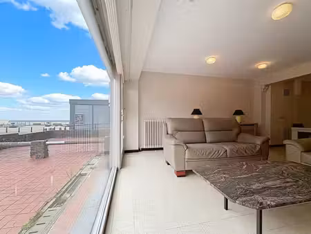 grand appartement avec vue latérale sur la mer - possibilit