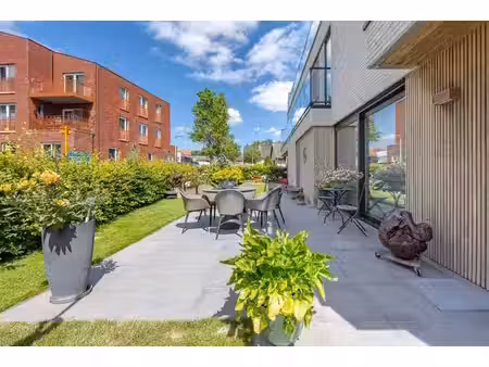 appartement spacieux et lumineux de plain-pied avec 3 chamb