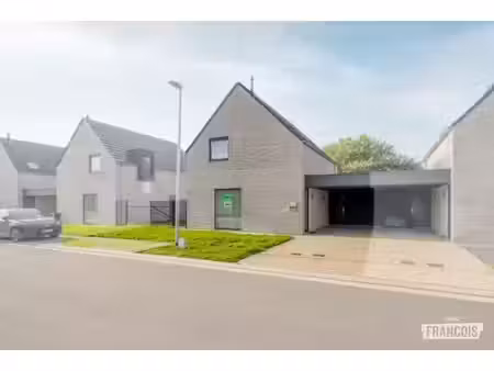 à vendre : maison de qualité avec 3 chambres et un label ep…