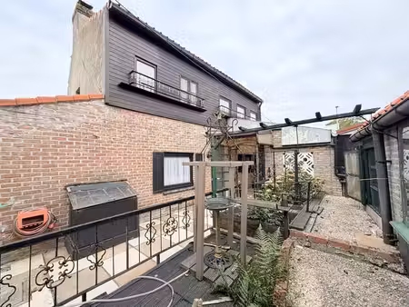 lichtrijke woning met 2 slaapkamers en zonnige tuin