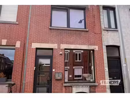 maison de ville à louer à courtrai.