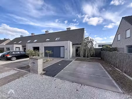 maison familiale économe en énergie  3 ch.  garage et jardin