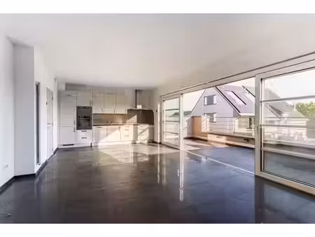 appartement duplex avec 3 chambres et terrasse à ninove