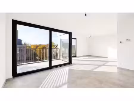 makkelijk bereikbaar appartement met 2 slaapkamers vlakbi...