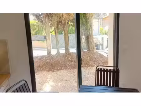 beau t2 neuf meublé de 28 m² + jardin au calme