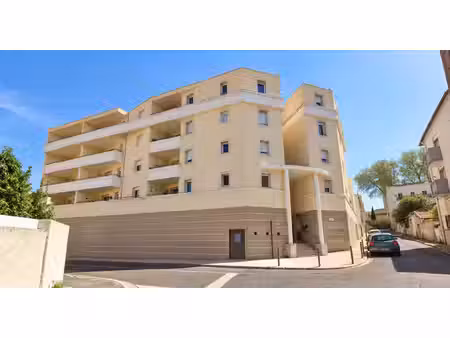 t3 - 62 m2 - font neuve - terrasse parking