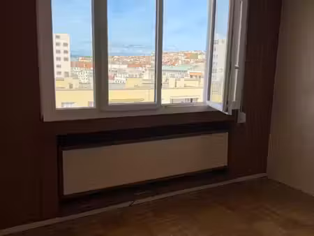 appartement à lyon 6 de cinq pièces dont trois chambres