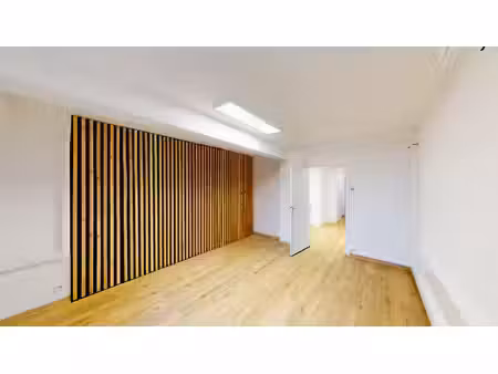 a vendre bureau commercial tarbes hypercentre 112m2
