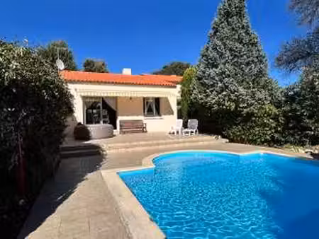 vente maison piscine à avrillé (85440) : à vendre piscine / 125m² avrillé