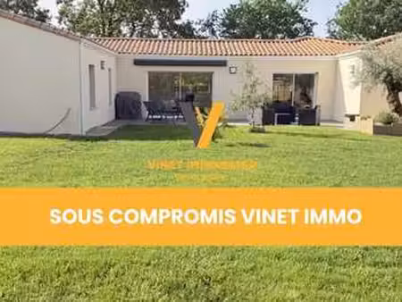 vente maison à montbert (44140) : à vendre / 142m² montbert