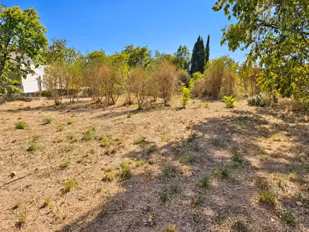 terrain viabilisé 953 m2 à vendre villeneuve-lès-avignon