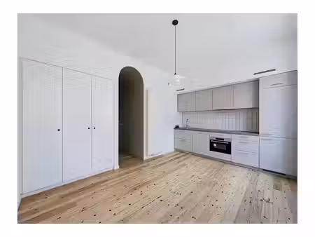 appartement à louer avec terrasse et 1 chambre   saint-gilles (vbe70892)