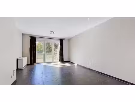 appartement à louer à hannut pour € 750 avec 1 chambre à coucher