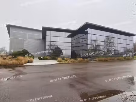 location entrepôt quimper 29000 6450m²