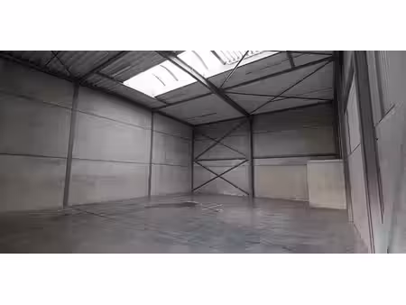 entrepôt à louer à boom pour € 1.400