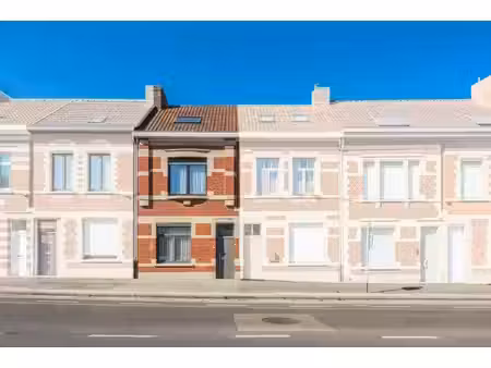huis te koop in ieper met zongerichte tuin én garage
