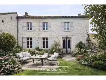 ancienne fermette à rénover (2 maisons + grange) à 10 mn de cognac