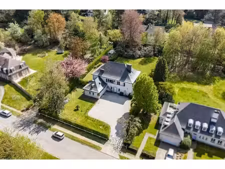 rhode-saint-genèse – quartier golf  villa de ± 450 m².