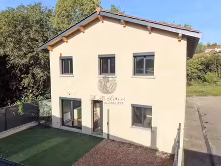 thurins maison construite en 2023 avec cour de 60 m2  2 st