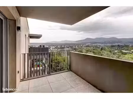 studio 1 pièce 24 m²