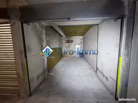parking/box 12 m² beausoleil