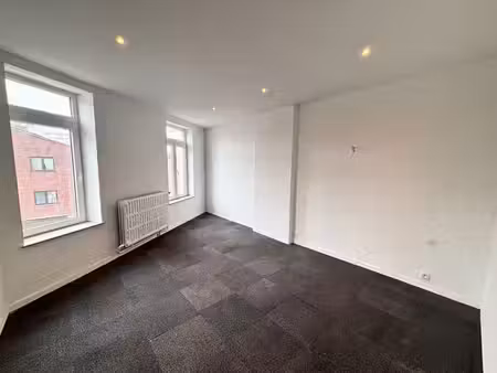 colocation premium entièrement rénovée 5 chambres à gilly.