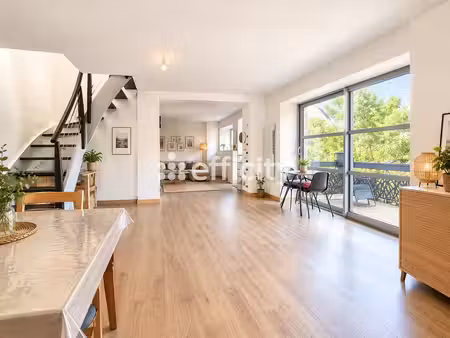 maison 3 pièces - 95 m²