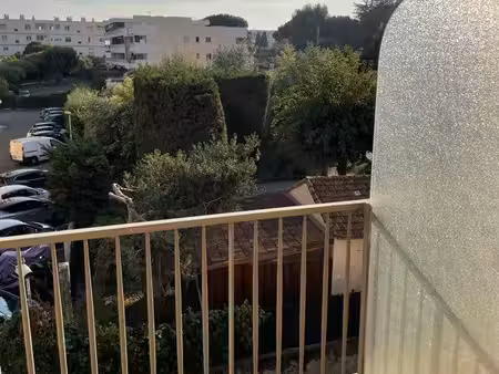 studio meublé avec clim et terrasse
