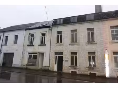 bâtiment scolaire à rénover