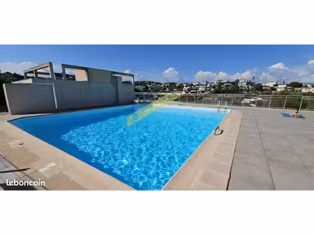studio 1 pièce 30 m²
