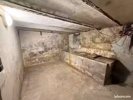 grande cave de 15 m² avec électricité