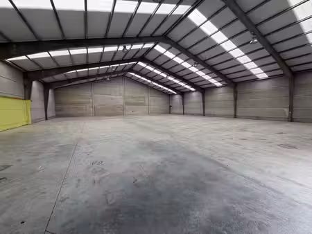 entrepôt de 780 m² à louer