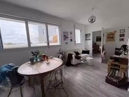 location appartement 2 pièces à challans (85300) : à louer 2 pièces / 39m² challans