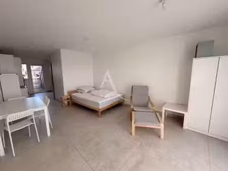 location appartement t1 meublé aux ponts-de-cé (49130) : à louer t1 meublé / 33m² les pont
