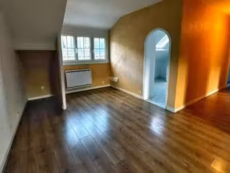 location appartement 2 pièces à dinard (35800) : à louer 2 pièces / 46m² dinard