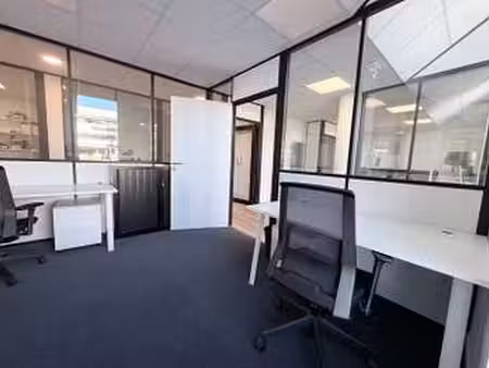 location bureaux et commerces à saint-malo (35400) : à louer / 11m² saint-malo