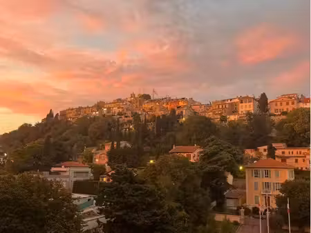 appartement  trois-pièces  cagnes-sur-mer