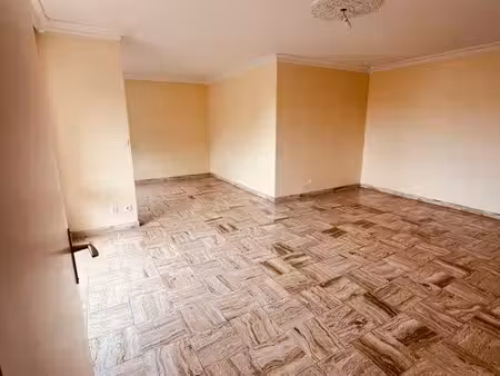 apparemment t3bis 92 m2