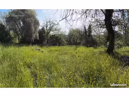 terrain à bâtir de 531 m² à la gaude (06)