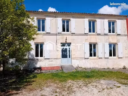 propriété 71 pièces 180 m²