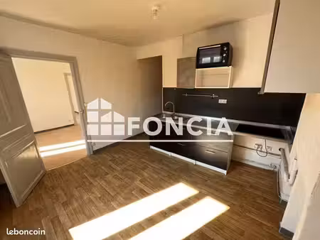 appartement 3 pièces 58.88m² à louer 585 - nimes 30000