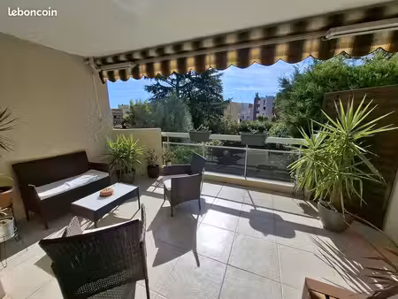 saint-laurent-du-var – les rascas – f4 82 m² – 3 chambres – terrasse 13 m² – garage + park