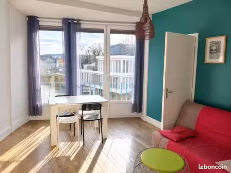 joli appartement meublé