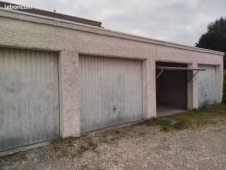 garage env 11m² - proche centre pontcharra