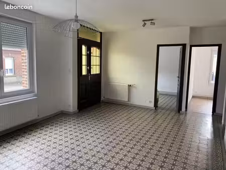 appartement 69 m² bucquoy