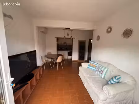 appartement a loué à castirla