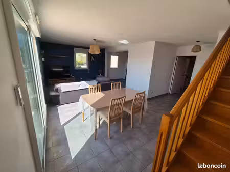 loue grand t3 duplex meublé centre saint gély du fesc
