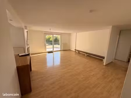 a louer  beau f3 de 80m² à eschau
